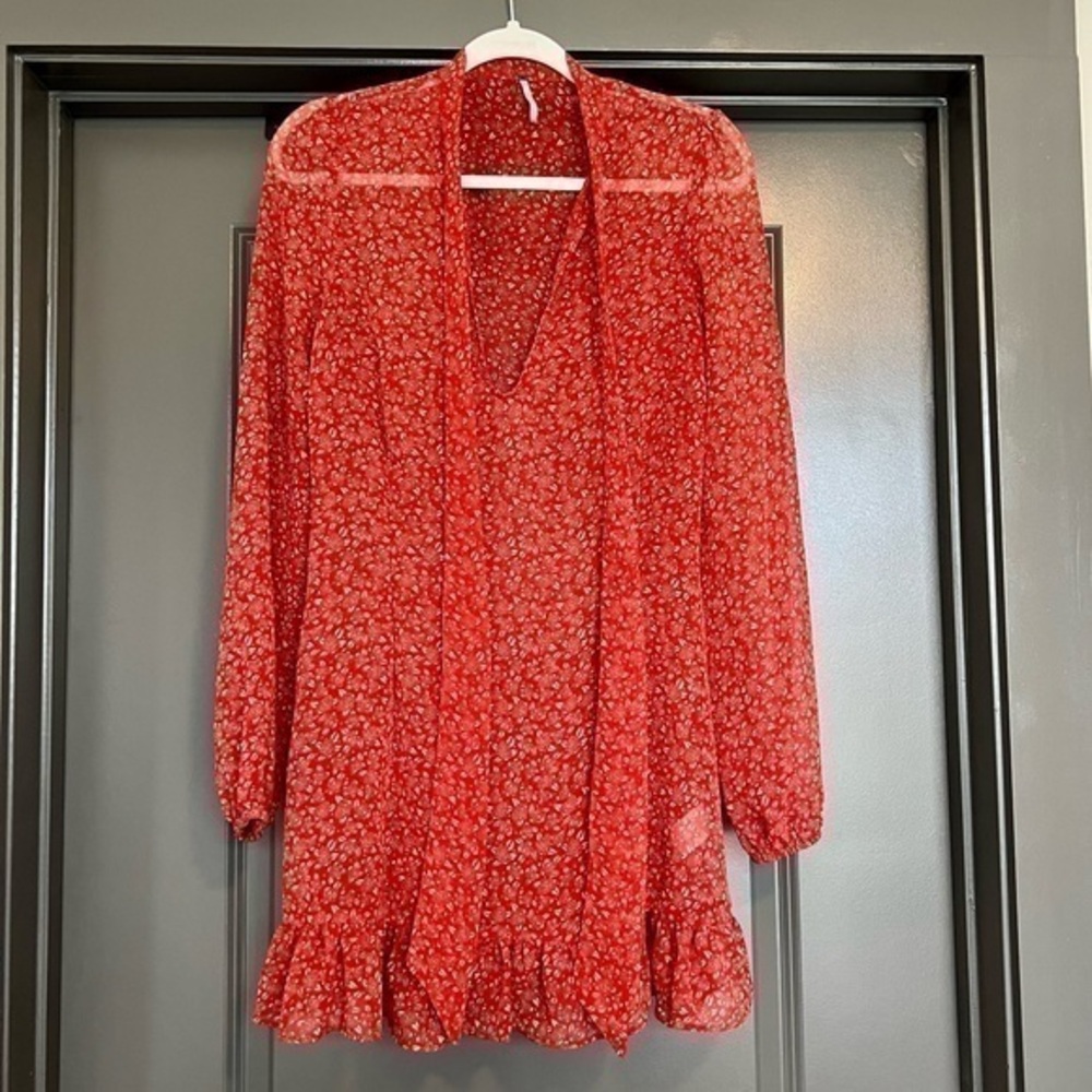 EUC Free People Red Floral Sheer Tie Neck Long Sleeve Tunic Red Size XS